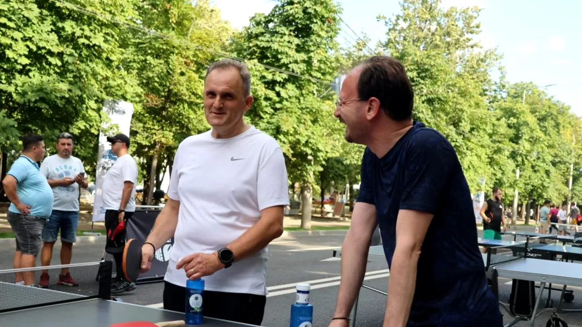De ce dansează liderul PSD Prahova  pe muzica USR pusă de edilul Ploieștiului inventant de Monica Macovei