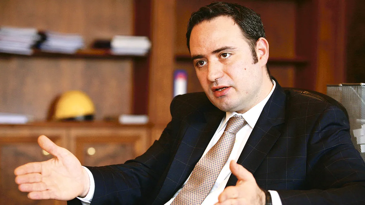 Guvernul, obligat să dea explicații trimestrial în fața Parlamentului. Nazare: ”Avem prognoze care nu se îndeplinesc și nu cercetăm”