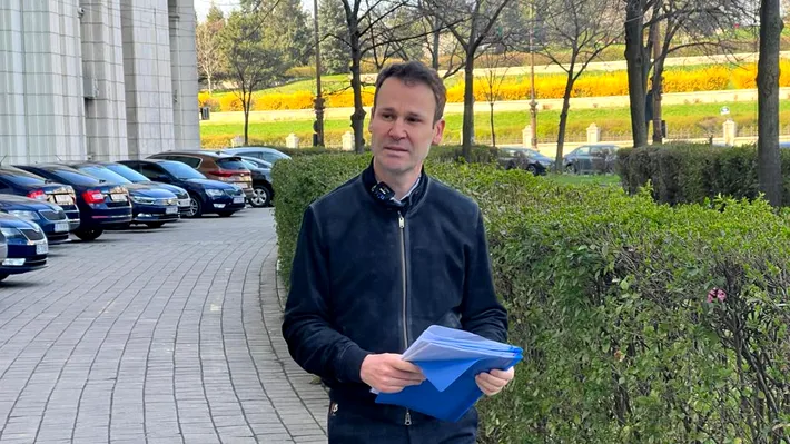 Percheziții DNA la Primăria Sectorului 3: Robert Negoiță, în centrul unui dosar de corupție. Acuzațiile vizează un drum construit pentru fratele său