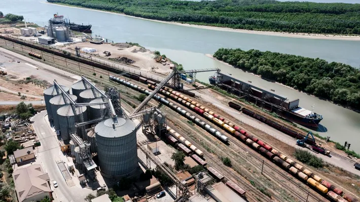 Achiziție cu greutate. Statul român pune mâna pe Portul Giurgiulești