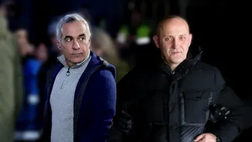 Dezvăluirile lui Alex Florența: Cum a vrut Călin Georgescu să preia puterea cu ajutorul unei armate private, cu legături la Moscova