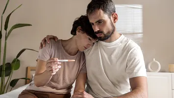 Guvernul, ajutor pentru tineri. Se dau bani pentru cuplurile care se luptă cu infertilitatea
