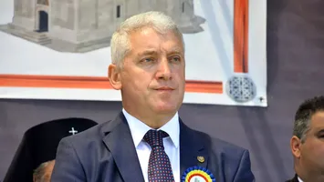 Adrian Ţuţuianu, despre referendumul lui Nicușor Dan: Centralizarea autorizaţiilor de construcţie ar fi dezastruoasă