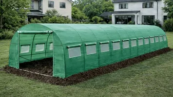 Pregătirea solului în solar: 10 reguli clare și pași de urmat pentru culturi sănătoase