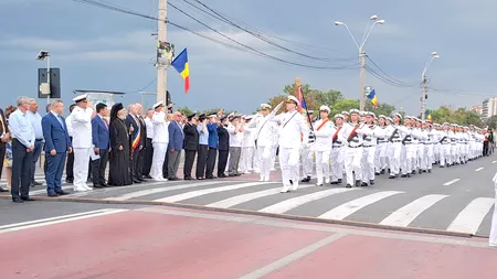 Nici „Ziua Marinei” nu mai e ce-a fost. La Galați, jocurile marinărești înlocuite cu „focuri bengale”, lasere și DJ