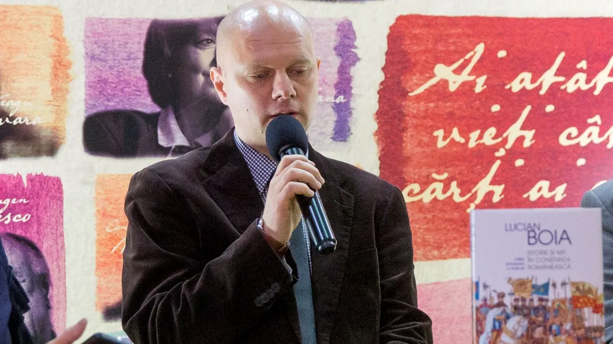 Stanomir: Conversaţiile soldaţilor ruşi cu consoartele despre ce trebuie să fure din casele jefuite - o continuitate istorică