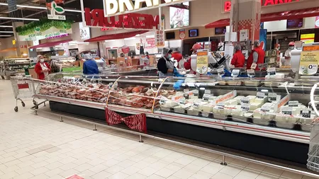 Propunere CNSU: Accesul în magazinele alimentare din mall-uri ar urma să fie permis și pentru cei care nu au certificatul verde