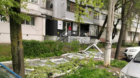 Explozie urmată de incendiu într-un bloc din Galați
