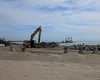 Continuă distrugerea turismului. Plajele din sudul Litoralului au ajuns piste pentru camioane
