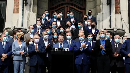 Dinozaurii politici Gheorghe Flutur și Victor Paul Dobre, „suflul nou” al echipei Cîțu