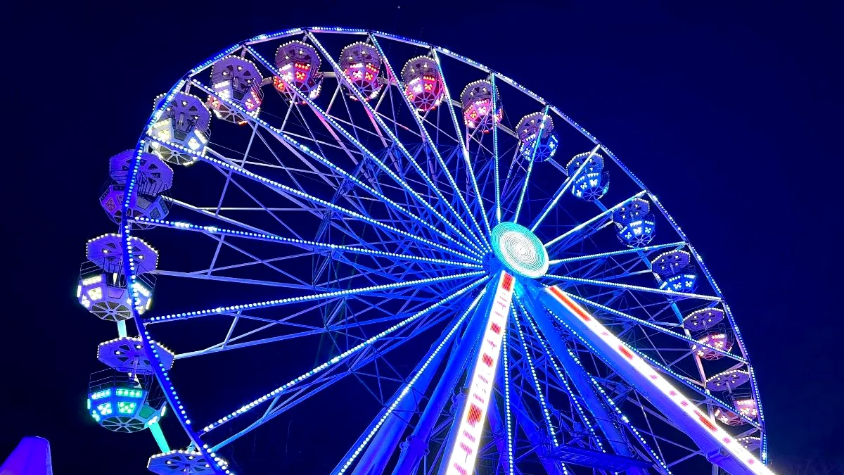 La târgul de Crăciun din parcul Drumul Taberei va fi inaugurată cea mai luminoasă roată din țară