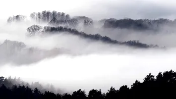 Inversiunea termică întoarce România pe dos: aerul cald s-a mutat la munte