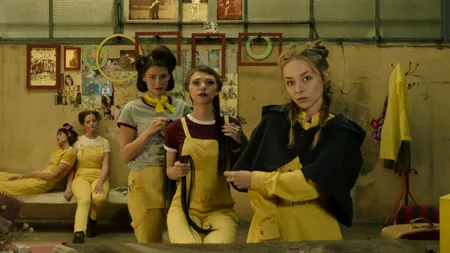 „Secretul Insulei Pin-Up”: Un film românesc care îți vindecă sufletul printr-o călătorie fascinantă în subconștient