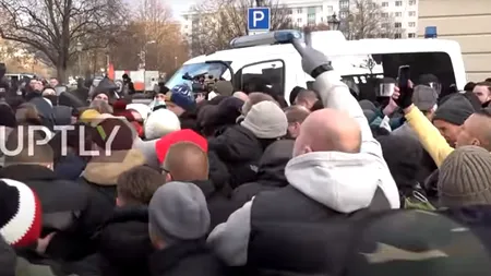 Germania: Mii de protestatari manifestează împotriva restricțiilor în mai multe orașe din Germania (Video)
