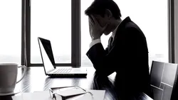 AI-ul alimentează o nouă fraudă online. Ofertele false de angajare lasă oamenii fără agoniseală