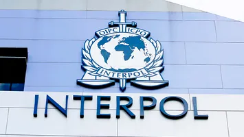 Scandal la Interpol Moldova: Șeful biroului, arestat pentru 30 de zile în dosarul ștergerii datelor fugarilor