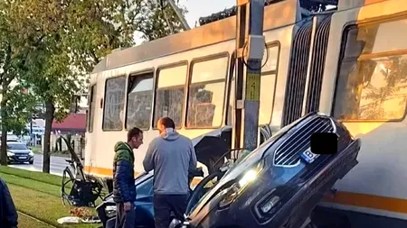 Șoferul strivit de un tramvai în București lucra la SPP. Ce alte detalii se mai cunosc