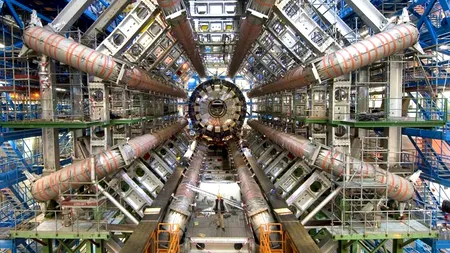 Prieten sau dușman? Bosonul Higgs – o „chestie” căreia îi datorăm viața