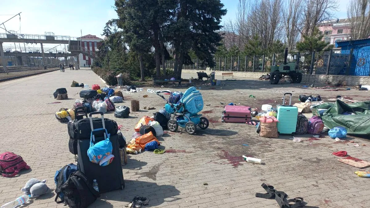 Imagini cu gara Kramatorsk, atacată de ruși: 30 de oameni ucişi şi aproximativ 100 răniţi (FOTO/VIDEO)