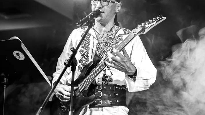 Rock țărănesc și intrare gratuită pentru diabetici. Concert cu aromă de legende, de Moș Nicolae