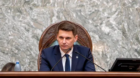 Coaliția politică „a murit” în luna mai, dar președintele Senatului încă rezistă! PSD și AUR se fac că nu văd ultima rezistență liberală din Parlament!