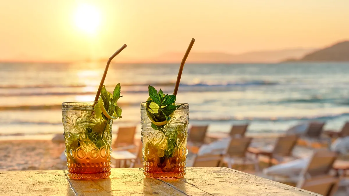 City-break-uri și vacanțe mai lungi: cât ne costă să ajungem în destinațiile preferate