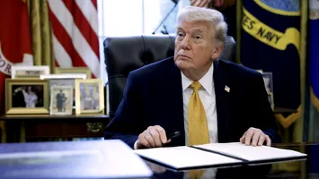 Tensiuni la Casa Albă: Aliații lui Trump se tem că promisiunea de a evita războaiele nesfârșite este în pericol