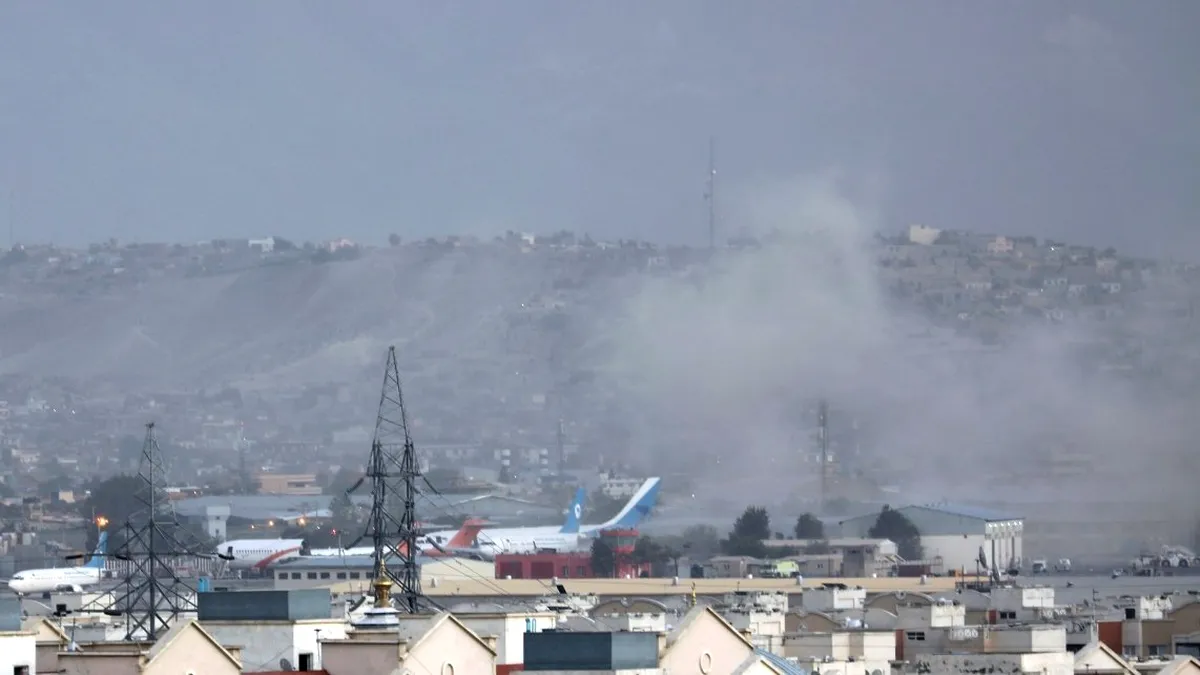 O nouă explozie la Kabul, urmare a unui tir de rachetă. Un copil a fost ucis