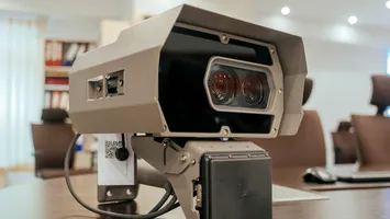 Primul oraș din România cu radare fixe e-Sigur. Șoferii vor primi amenzile prin poștă