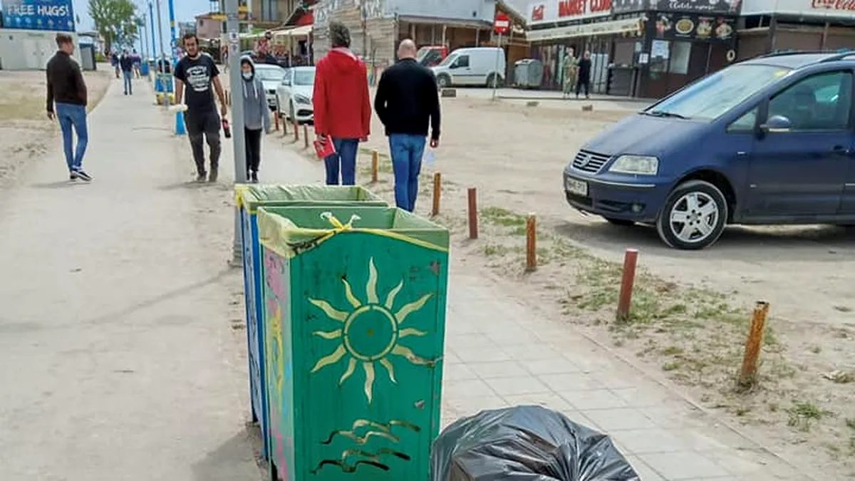 Problema deșeurilor continuă! Cantități „masive” de gunoaie împinse spre pădure sau acoperite cu pământ în Prahova