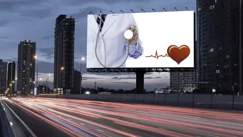 Singura țară din lume care blochează publicitatea medicală la mai mult de 500 de metri de sediu: România reinventează absurdul