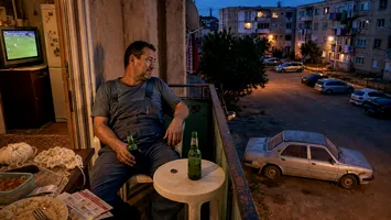 Viața la 4.000 de lei net: Skodița ruginește, frigiderul decide dacă intri în faliment
