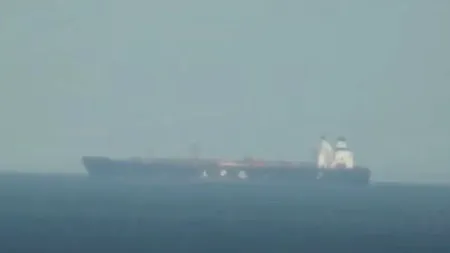 Un petrolier rusesc din „flota umbră” s-a defectat în largul coastei Franței. Ce va face?