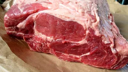 Carne de vită cu hormoni, interzisă de Comisia Europeană