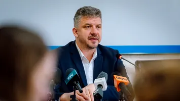 Primarul unui municipiu important din România, tras pe dreapta de DNA. Nu-și mai poate exercita atribuțiile