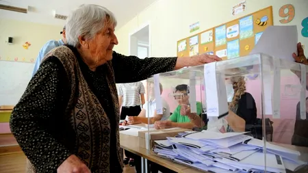 Sondaj: Cine conduce în intenţiile de vot, înaintea alegerilor de pe 14 noiembrie din Bulgaria