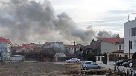 Incendiu la un atelier auto din Ghencea: Acționează autospeciale