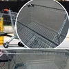 Cărucioare cu pereți lipsă, noua „normalitate” într-un supermarket din Viena. La ce folosesc infractorii părțile furate: nu v-ați fi gândit