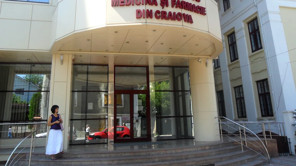 UMF Craiova a făcut parteneriat cu MApN. Ce noi specializări vor fi scoase la concurs