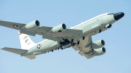 Zborurile militare NATO, scutite de la plata tarifelor aeroportuare sau de navigaţie
