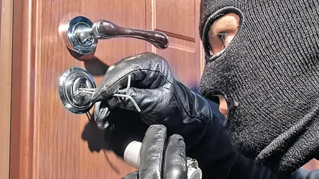 Adio, spărgători ! ASSA ABLOY vă taie elanul