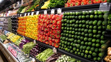 Câți bani plătesc supermarketurile din țară partenerilor locali