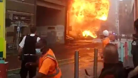 „Vă rugăm să evitați zona și să închideți toate ușile și ferestrele”. Incendiu violent lângă metrou, la Londra