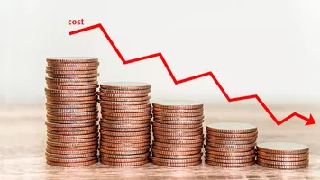 Presiuni economice uriașe în SUA. Americanii își reduc cheltuielile. „Gospodăriile sunt vulnerabile”