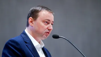 Cristian Pistol demontează, cifră cu cifră, laudele unui secretar de stat că „a păzit bugetul public”: Să vedem ce a „economisit” de fapt