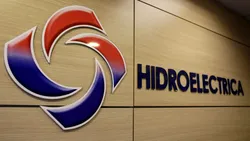 Hidroelectrica investește de aproape cinci ori mai mult pentru o capacitate de producție de cinci ori mai mică. Proiectul Pașcani, blocat de un război pentru 95 de milioane de lei