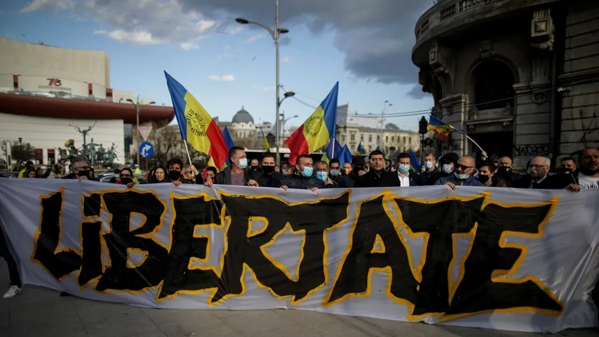 Protestatarii s-au adunat din nou în București. Simpatizanți ai AUR au venit cu autocarele din Iași și Bacău