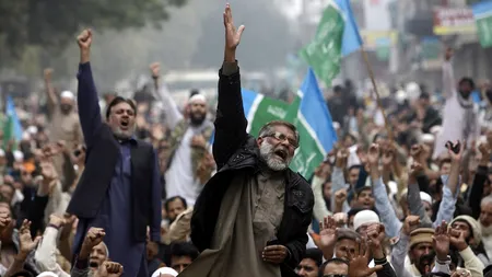 Islamul fanatizant și înapoierea Lumii Arabe: rătăciți, de bună voie, în Evul Mediu