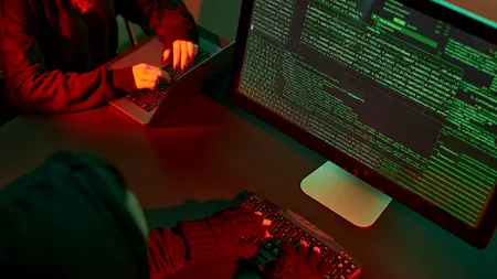 Grupări de hackeri ruși au atacat site-urile unor instituții din România 