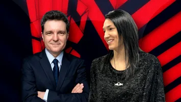 Nicușor Dan, la meciul de retragere al Cristinei Neagu. Spre bucuria fanelor, a fost însoțit de SPP-istul Ionuț